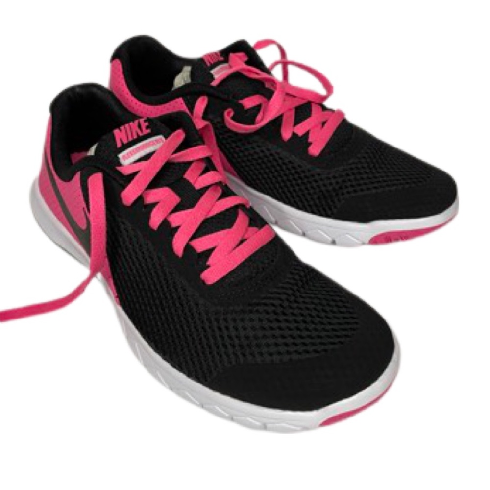 NEW!!! Girls Women NIKE shoes 4Y